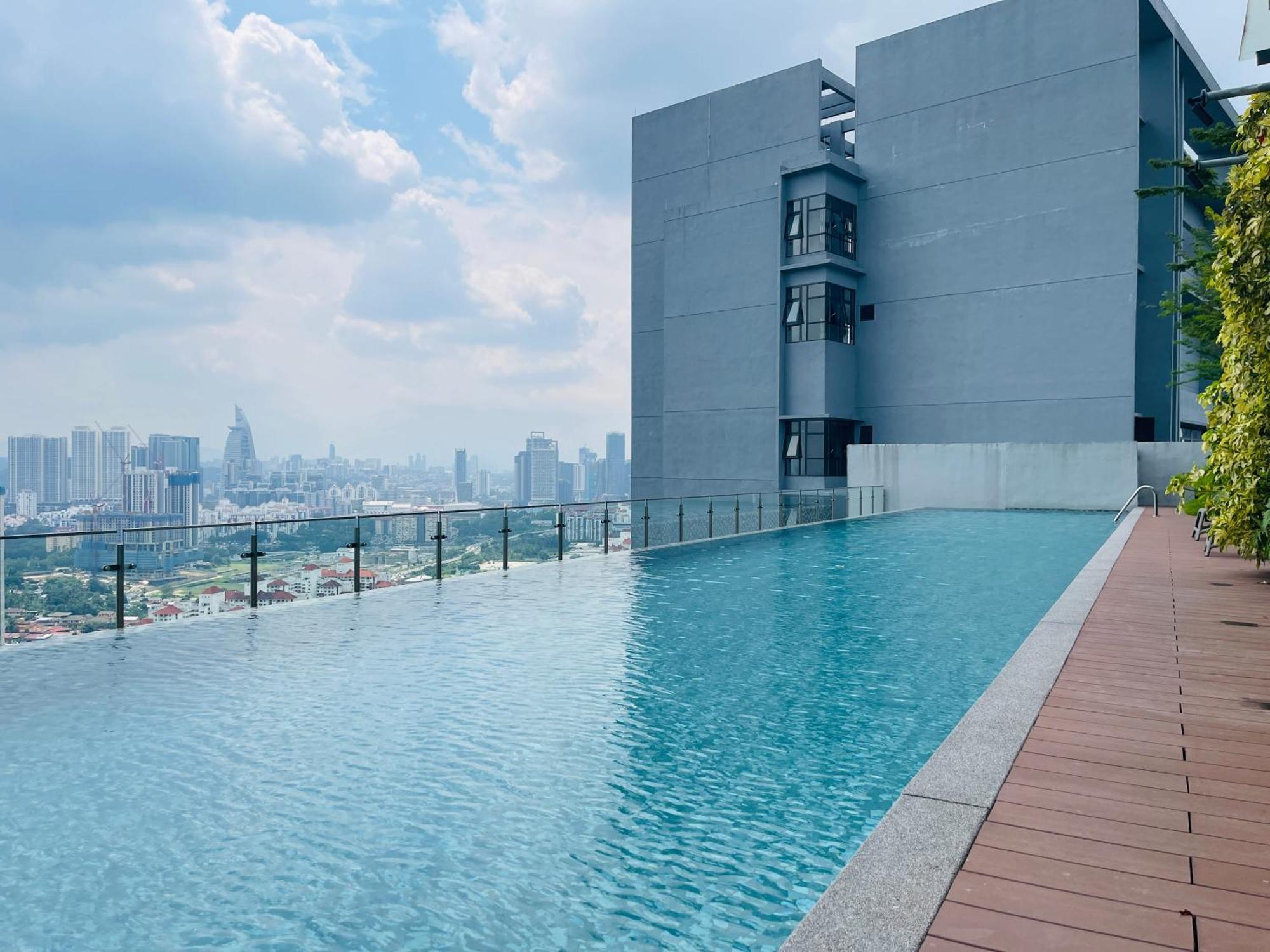 Apartment Millerz Square By Deurban